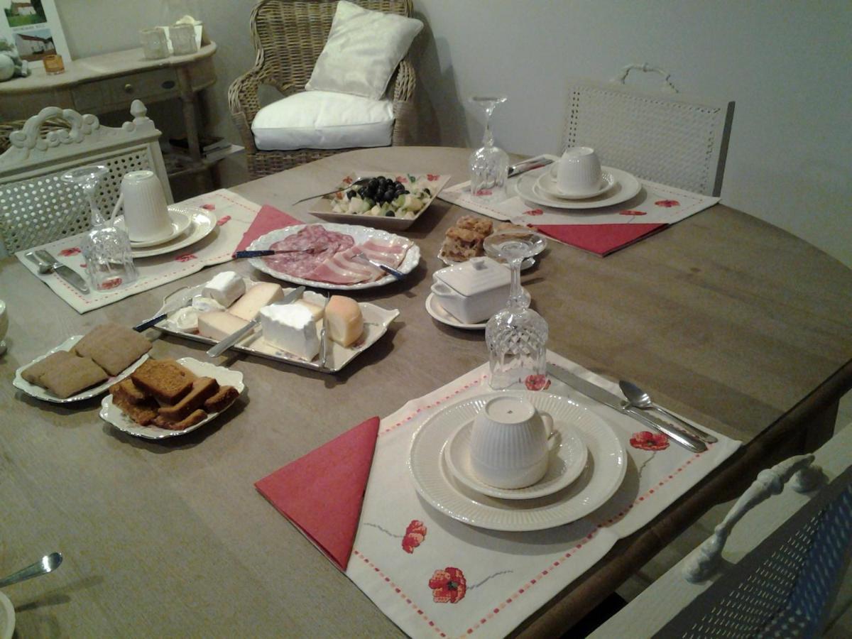 Bed and Breakfast Le Repos Coquelicot Montillot Экстерьер фото