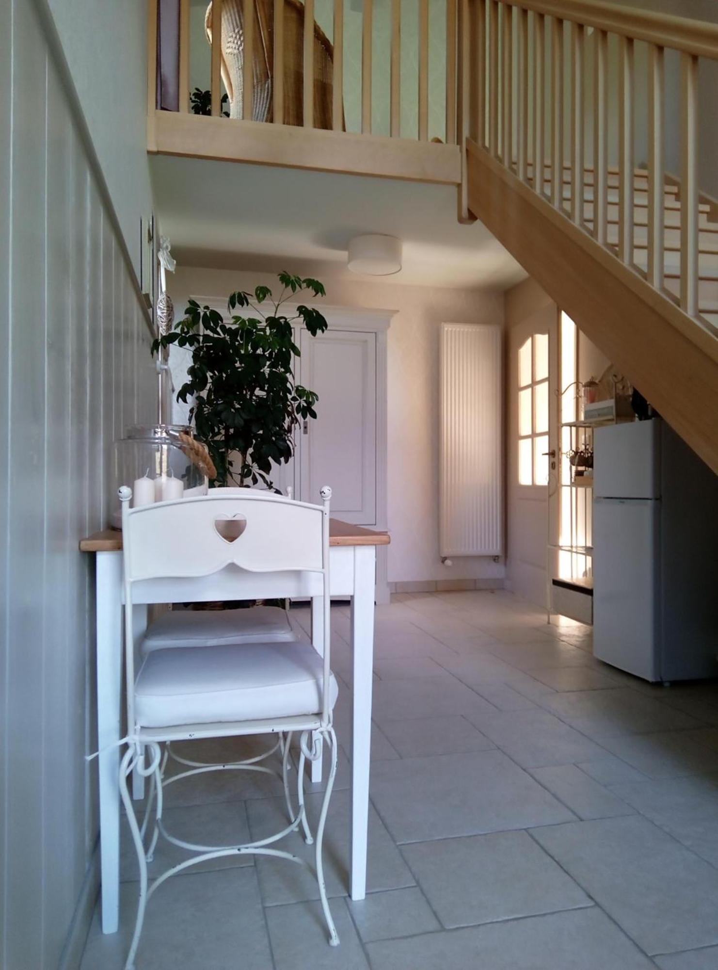 Bed and Breakfast Le Repos Coquelicot Montillot Экстерьер фото