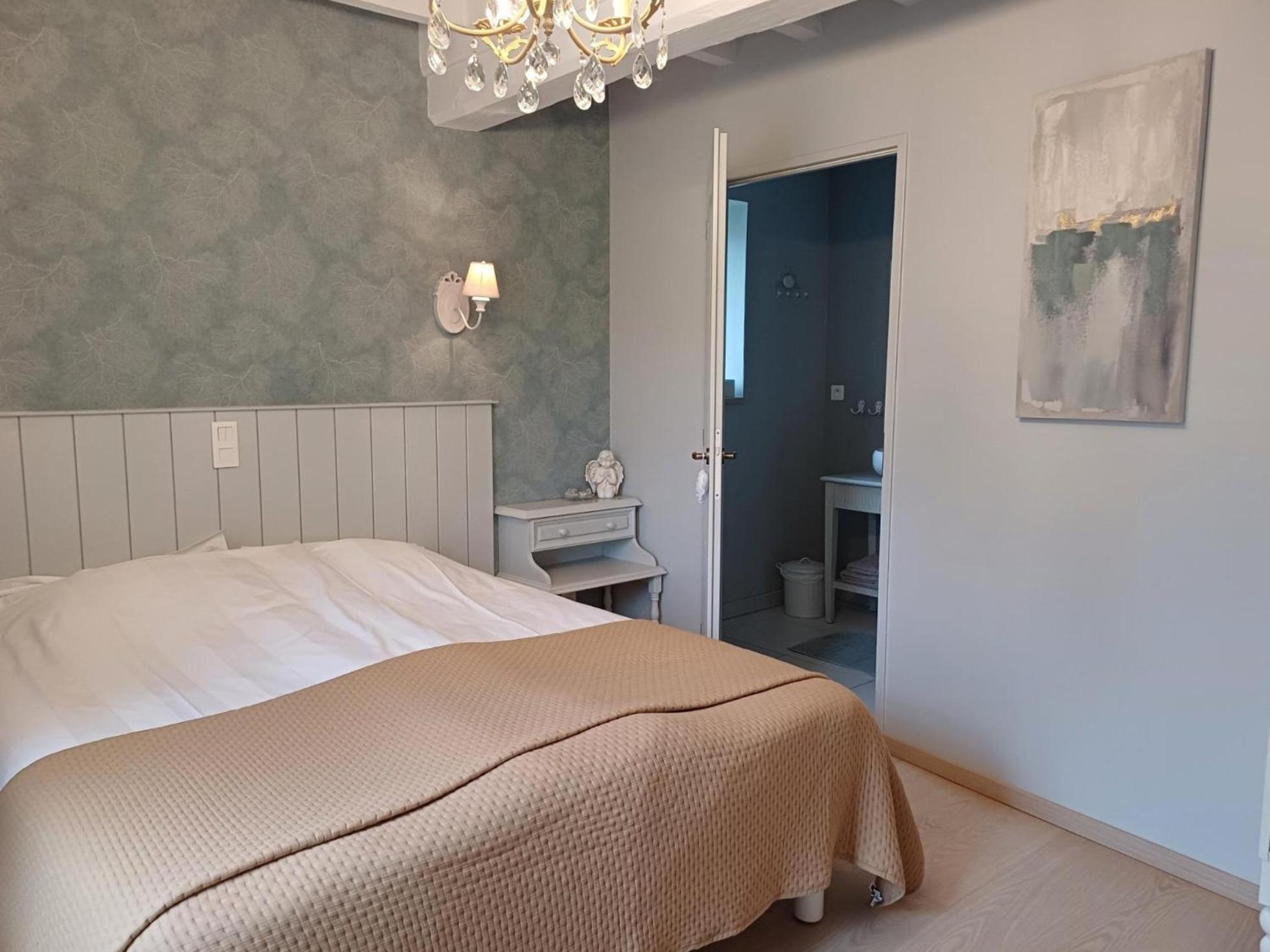 Bed and Breakfast Le Repos Coquelicot Montillot Экстерьер фото