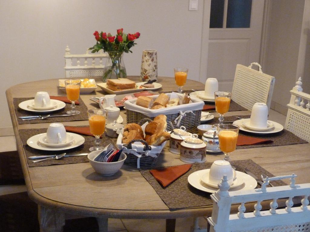 Bed and Breakfast Le Repos Coquelicot Montillot Экстерьер фото
