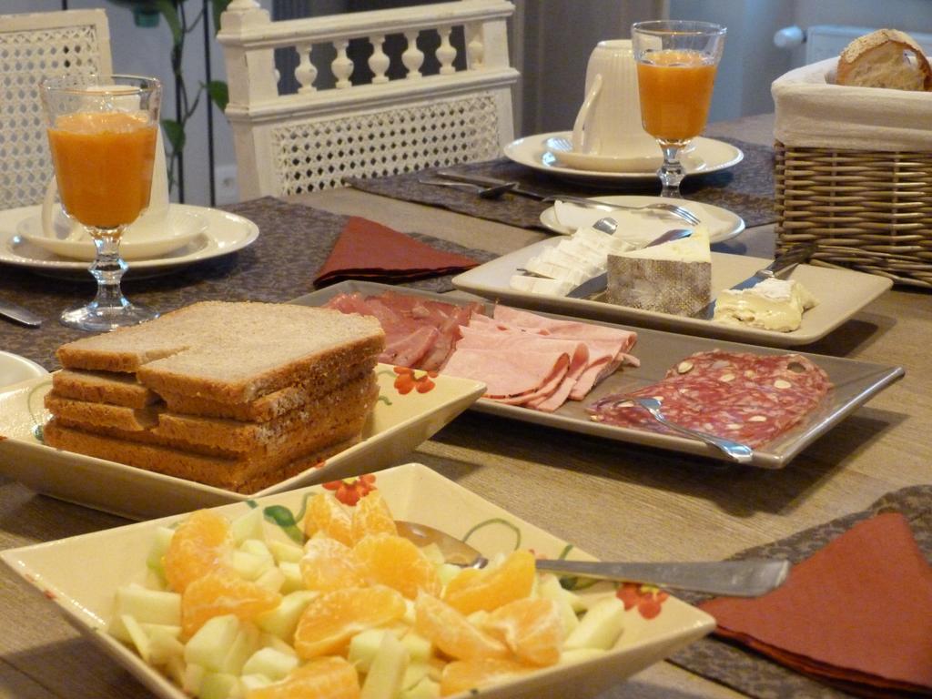 Bed and Breakfast Le Repos Coquelicot Montillot Экстерьер фото