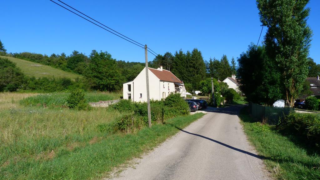 Bed and Breakfast Le Repos Coquelicot Montillot Экстерьер фото