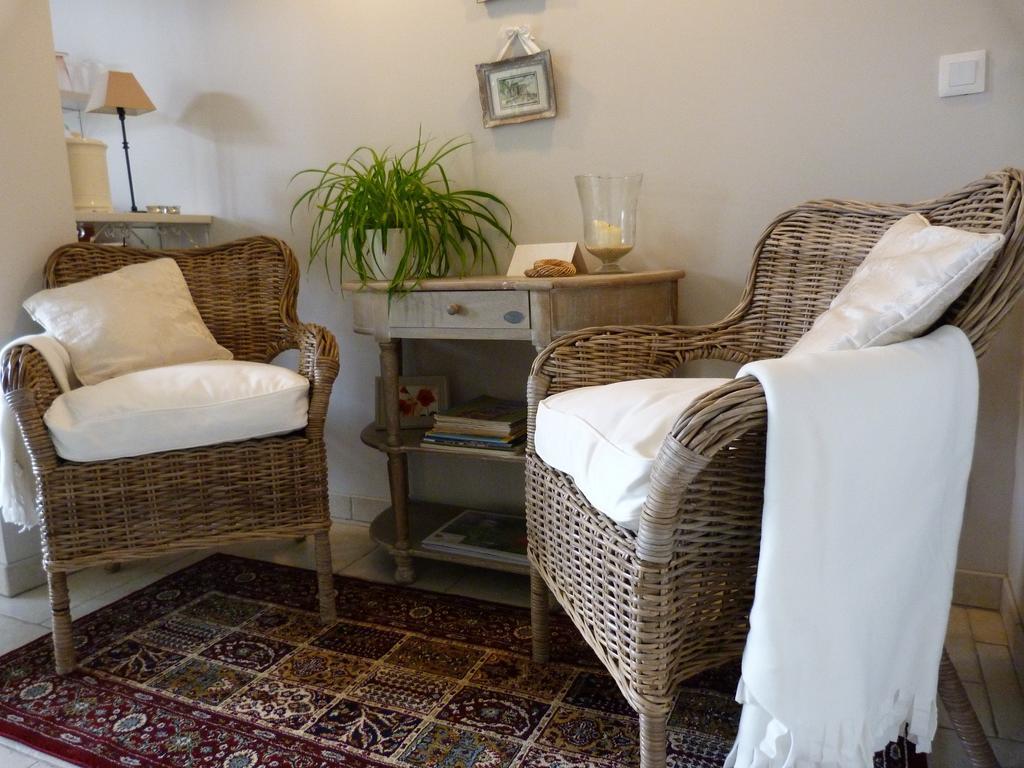 Bed and Breakfast Le Repos Coquelicot Montillot Экстерьер фото
